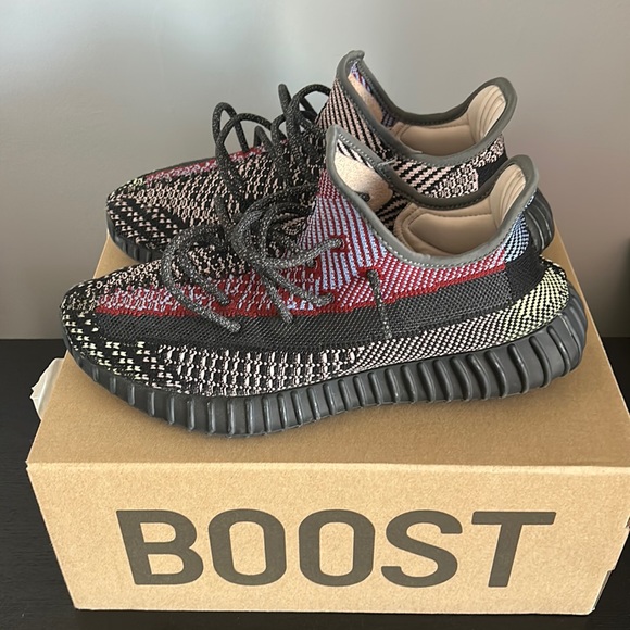 Yeezy Boost 350 V2 “Yecheil” - Picture 1 of 6